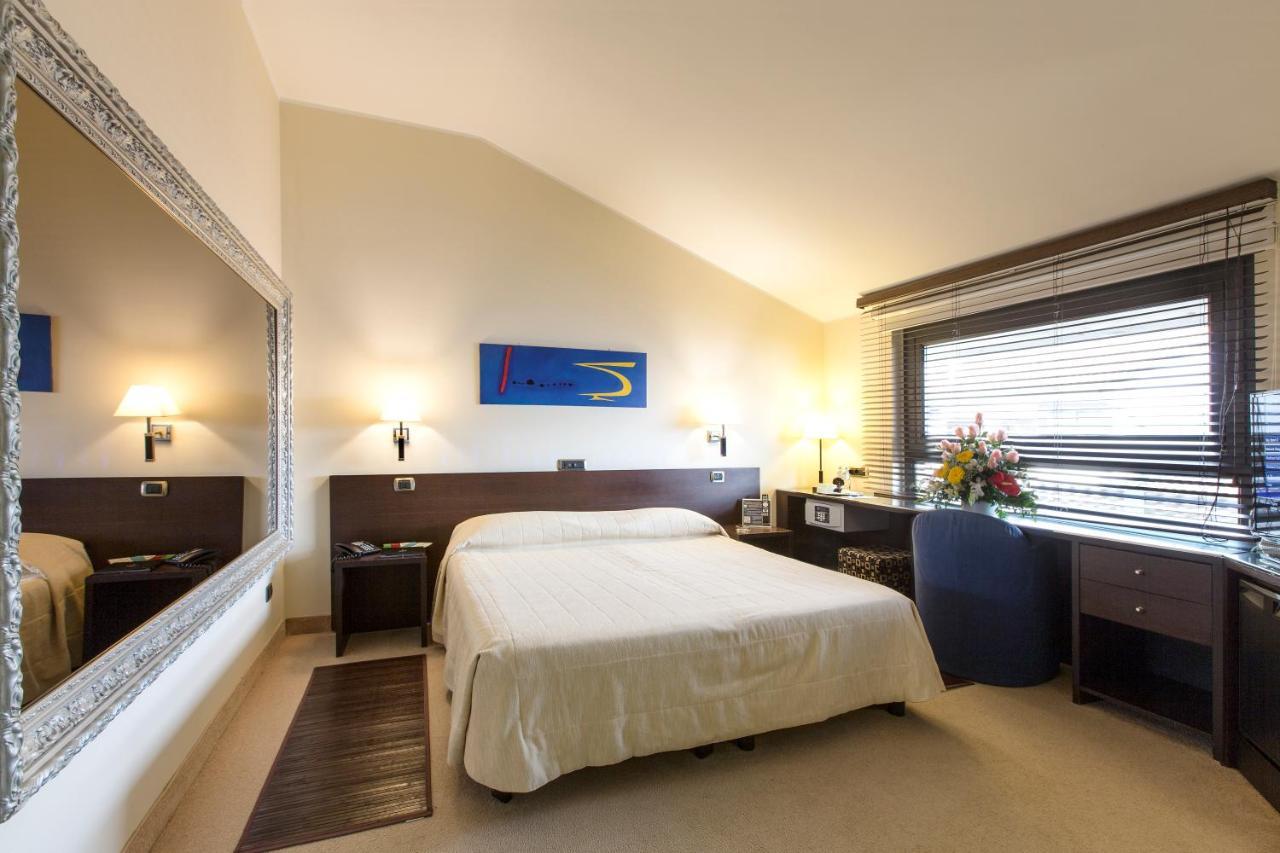 Hotel Motel K Casei Gerola ภายนอก รูปภาพ