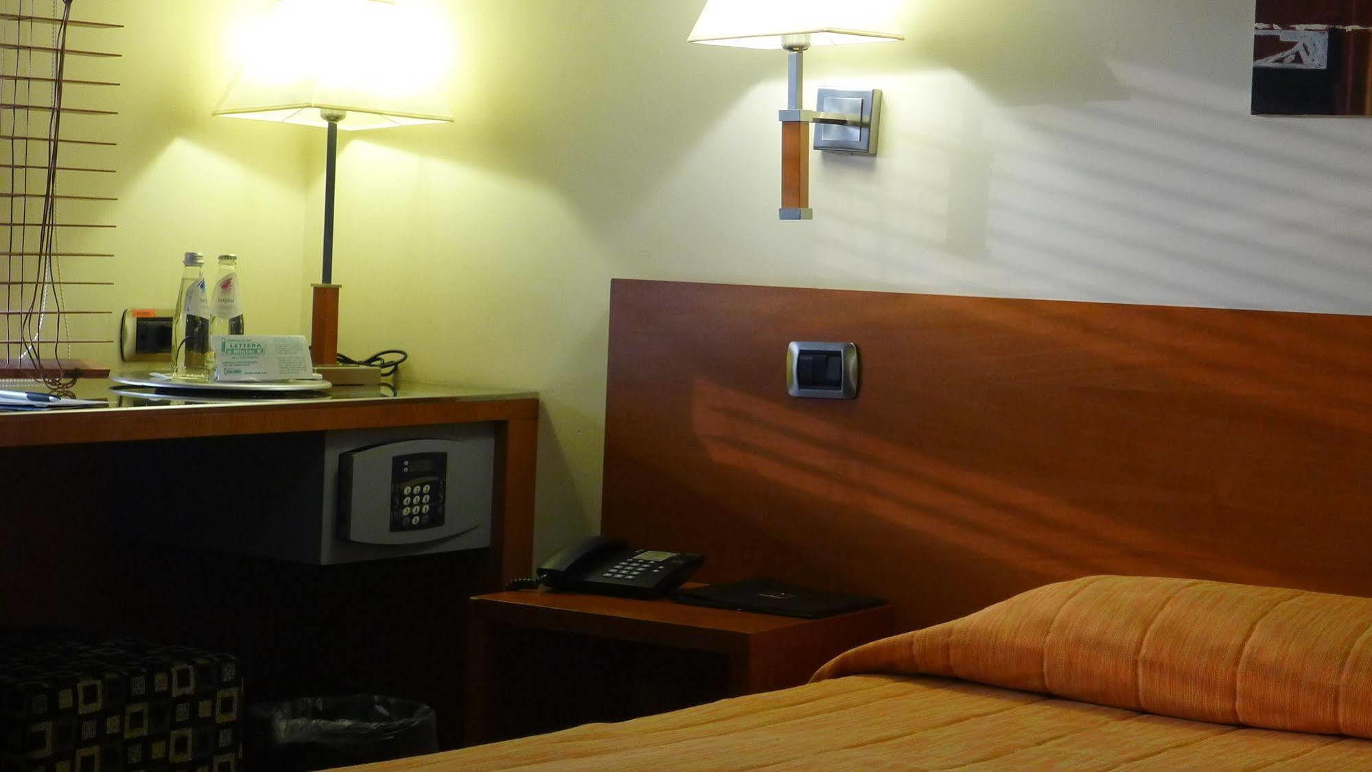 Hotel Motel K Casei Gerola ภายนอก รูปภาพ