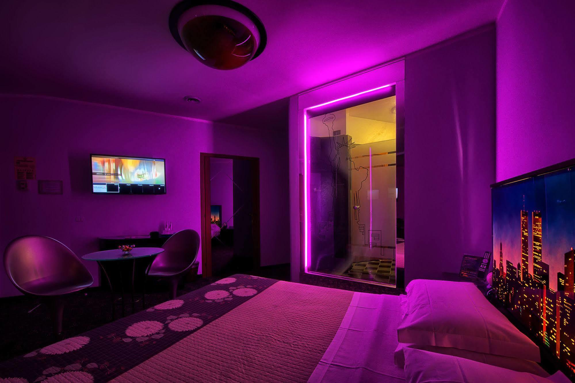 Hotel Motel K Casei Gerola ภายนอก รูปภาพ