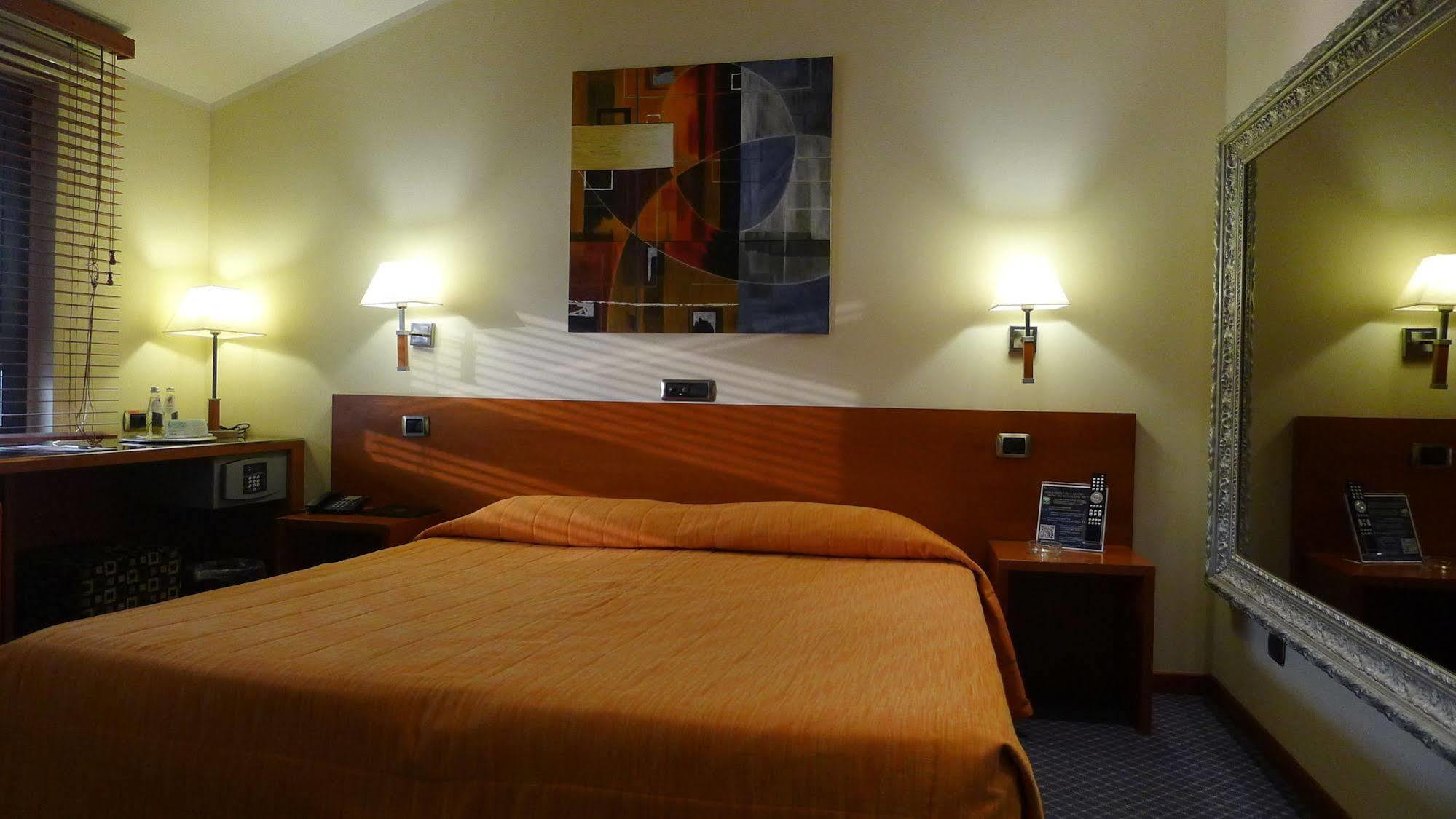 Hotel Motel K Casei Gerola ภายนอก รูปภาพ